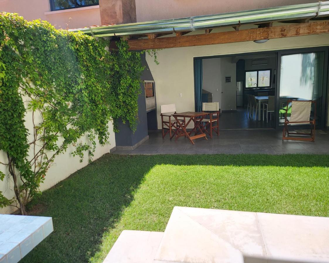 Hotel Oasis-Dream Holidays - La Petite France San Bernardino Exterior foto