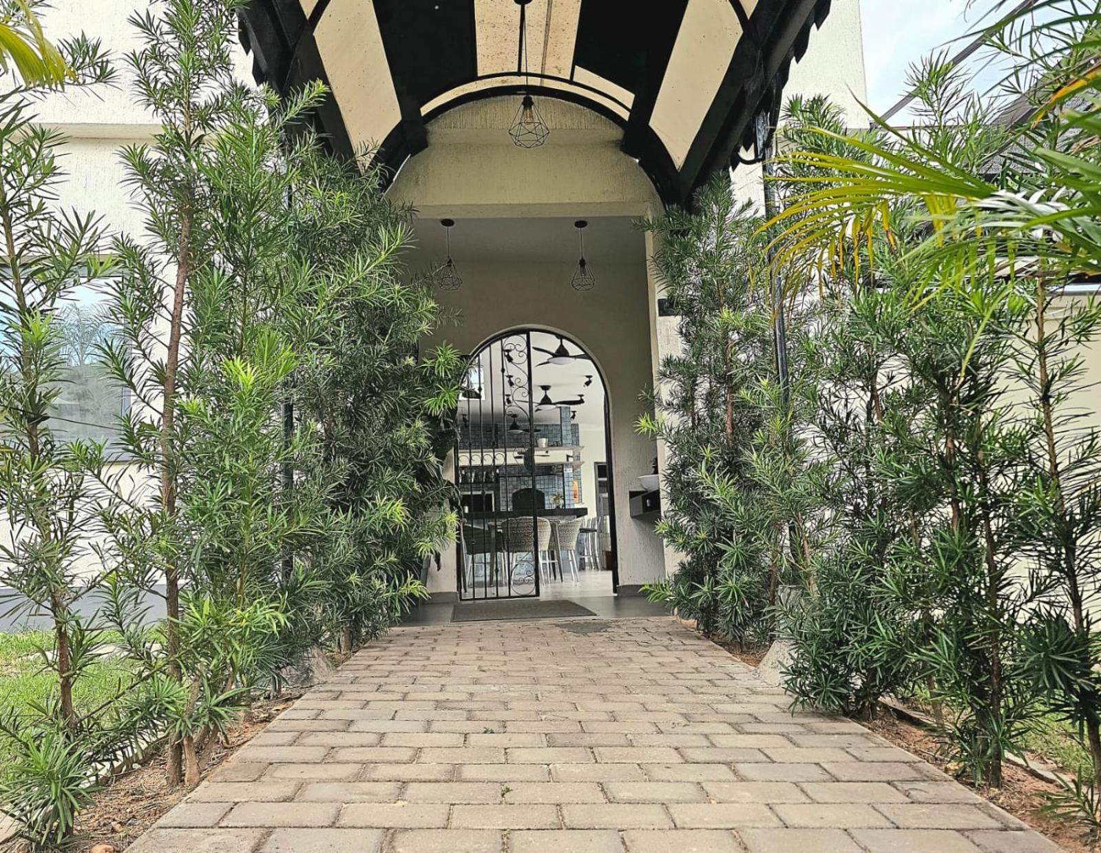 Hotel Oasis-Dream Holidays - La Petite France San Bernardino Exterior foto